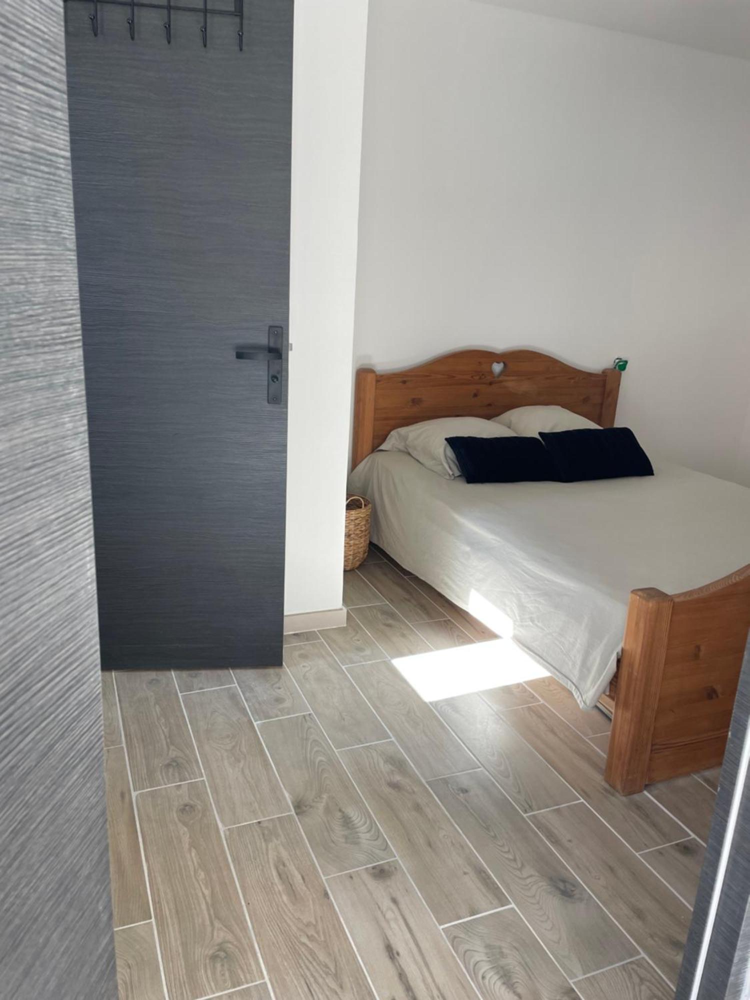 Maison De 40M2 Avec Jardin De 50M2 Orange  Buitenkant foto