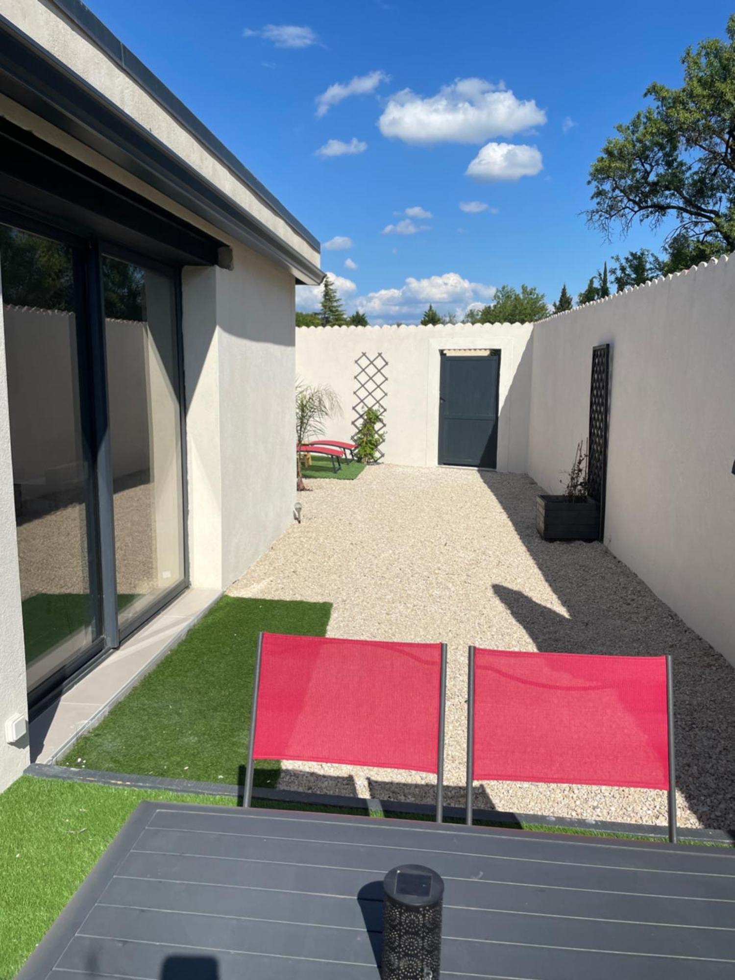 Maison De 40M2 Avec Jardin De 50M2 Orange  Buitenkant foto